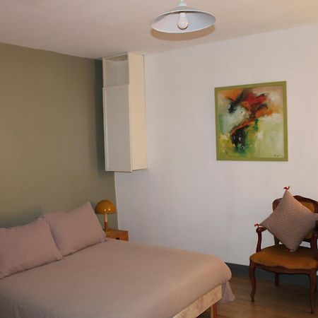Agreable Appartement P2 Centre Ville Au Calme. Нім Екстер'єр фото